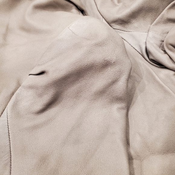 BCBGMaxAzria Leather Short Sleeve Taupe Jacket - Picture 6 of 7